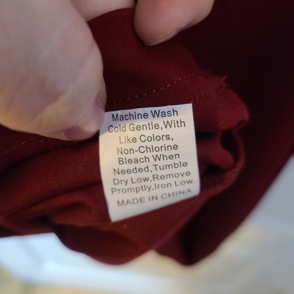 SHEIN Red Short Sleeve Blouse with Sweetheart Neckline Size XL - Picture 5 of 8